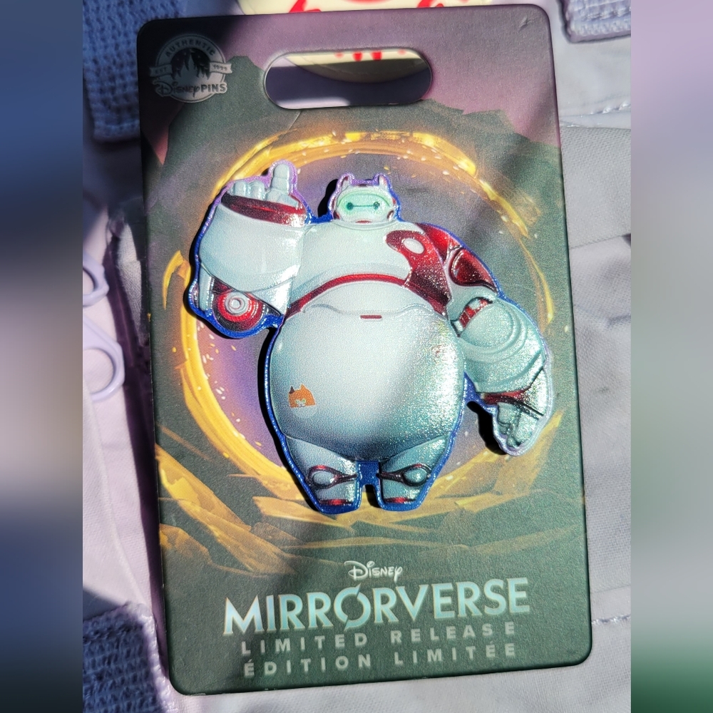 DISNEY Mirrorverse Pins Baymax Life Care